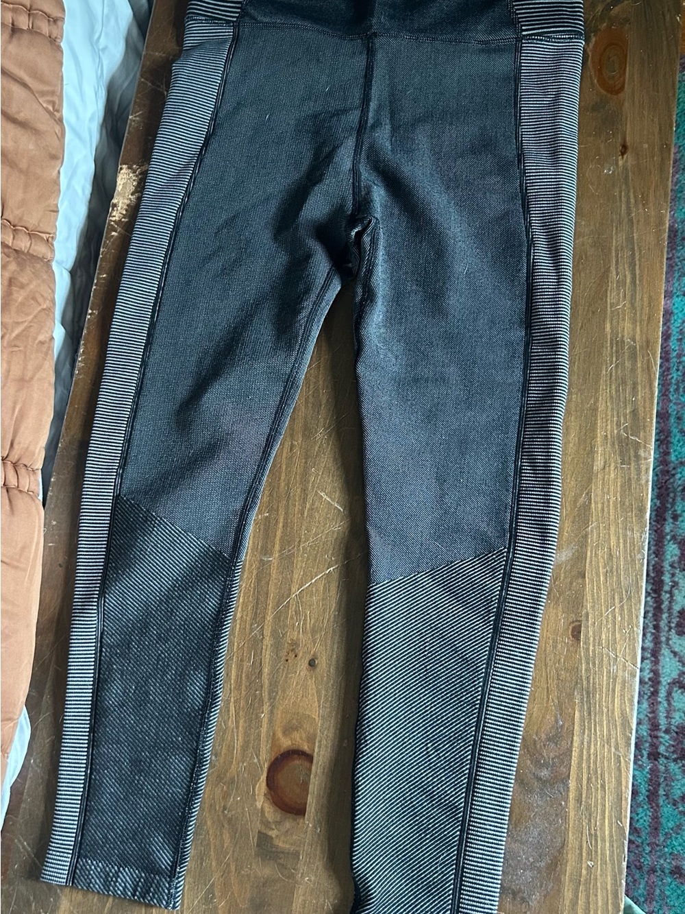 Aerie Offline 7/8 Charcoal Striped Panel Active Leggings NWT size large